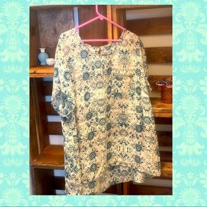 Women’s Maurices Top. Plus size 2